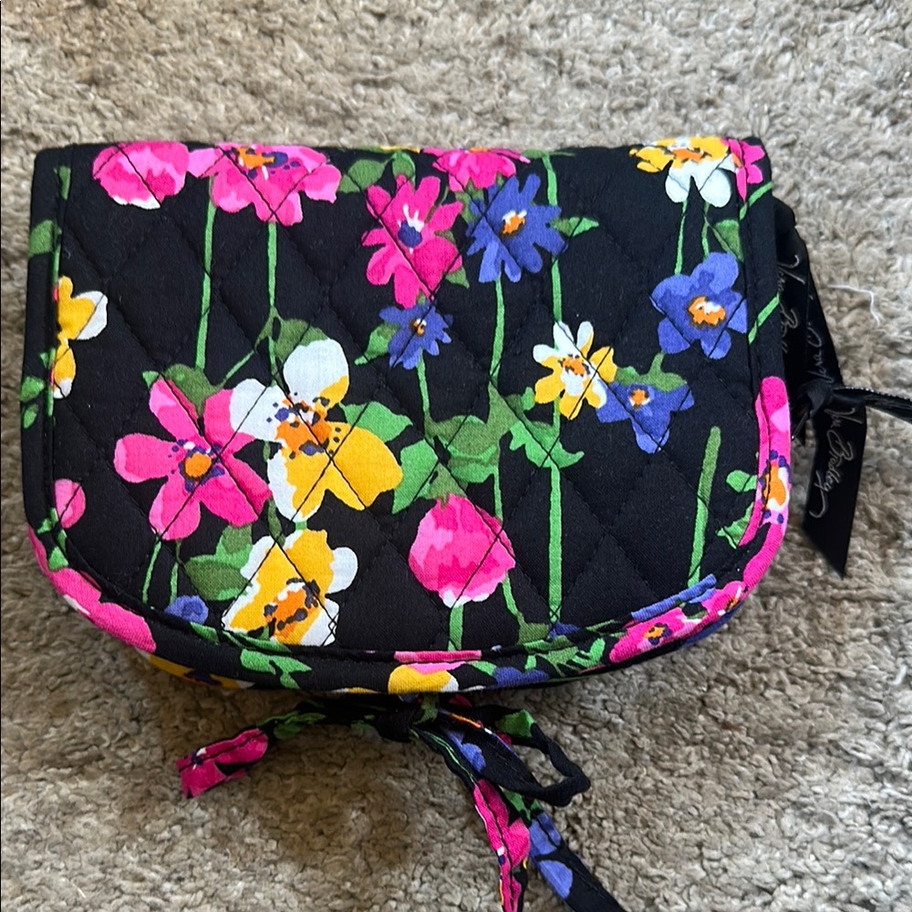 Vera Bradley tie jewelry case